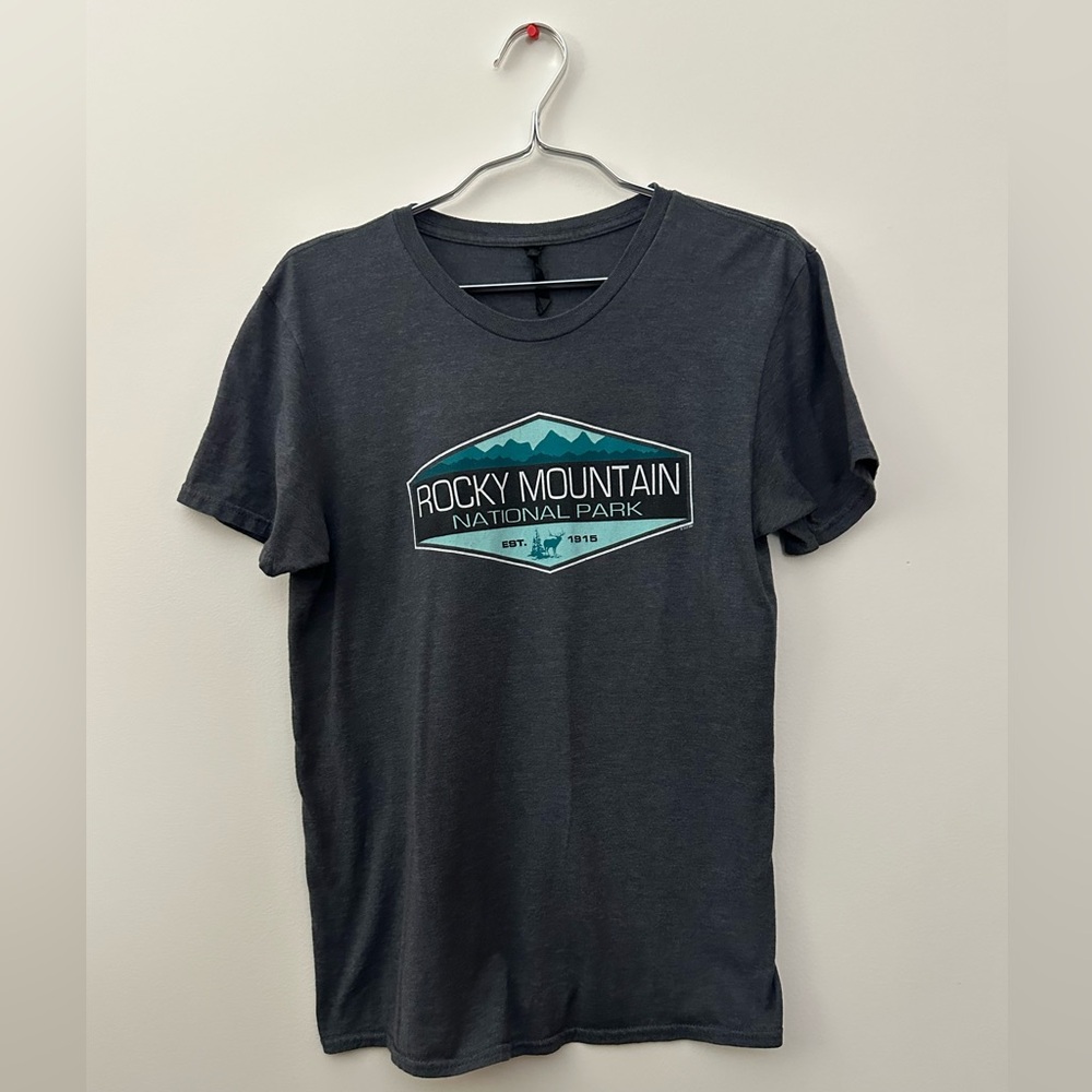 Rocky Mountain National Park Est. 1915 Graphic Short Sleeve Tee Charcoal Gray S